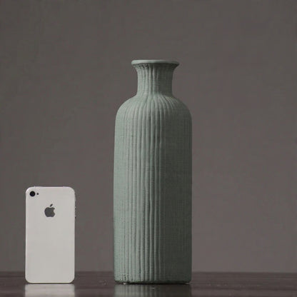 Minimalistisk keramisk vase